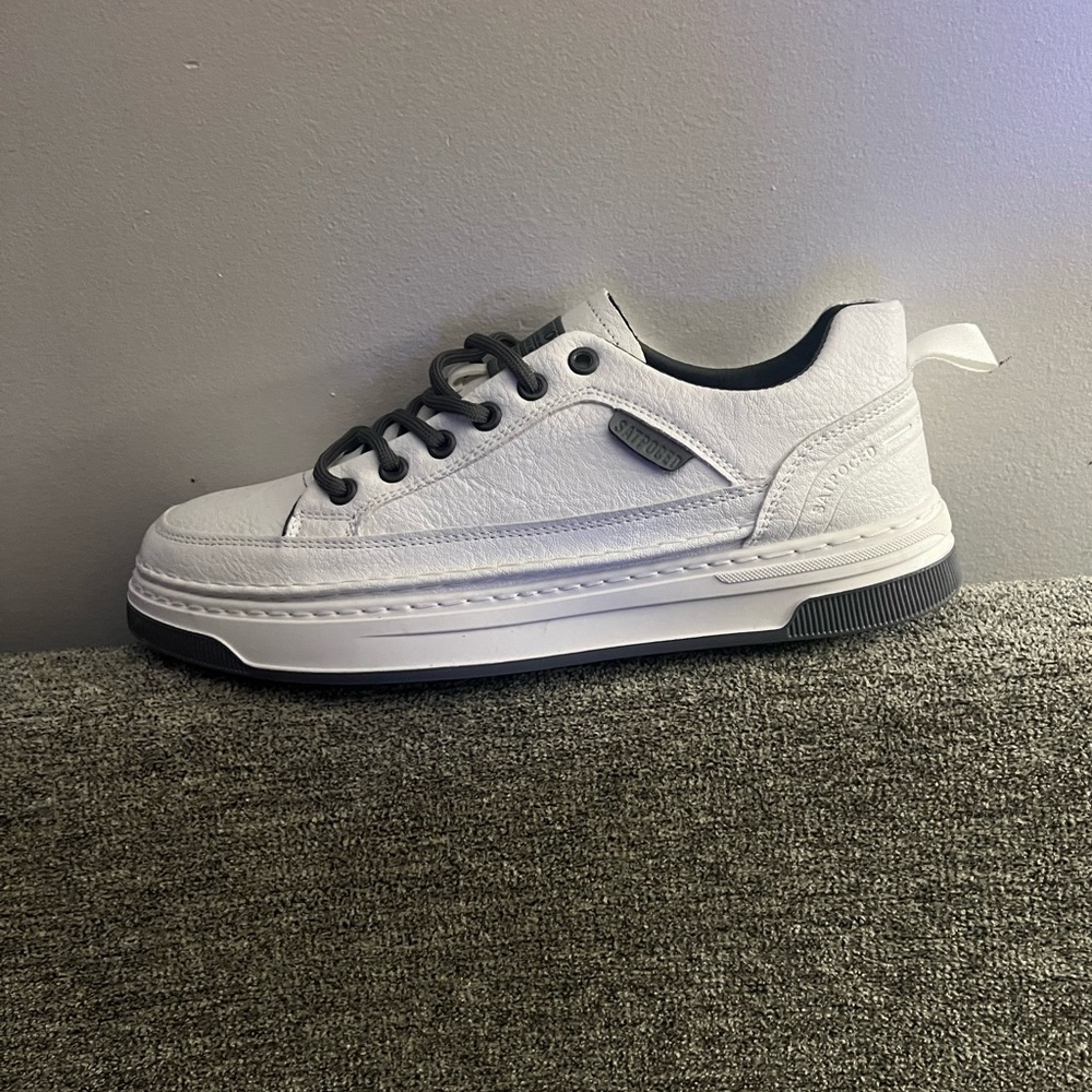 Stylish White Mens Sneakers